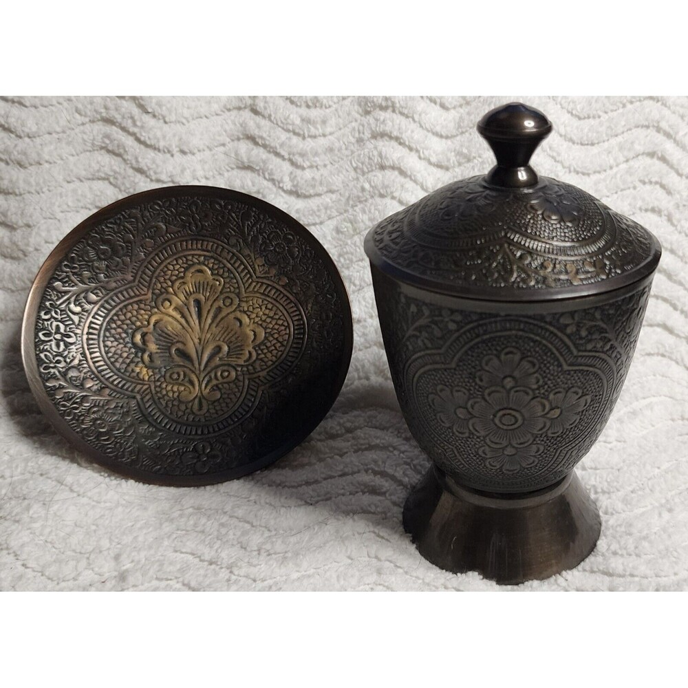 BEAUTIFUL Vintage 3pc BRONZE AntiqueBrass ETCHED 5"TrinketBox Lid 4"Saucer INDIA - Picture 1 of 16